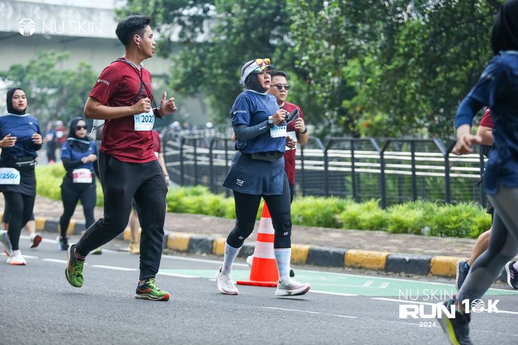 Race photo from Nu Skin Run 10K