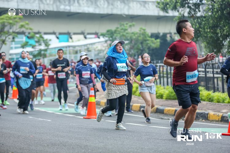 Race photo from Nu Skin Run 10K