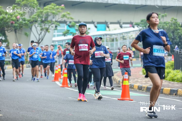 Race photo from Nu Skin Run 10K