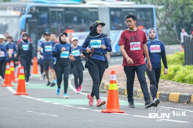 Race photo from Nu Skin Run 10K