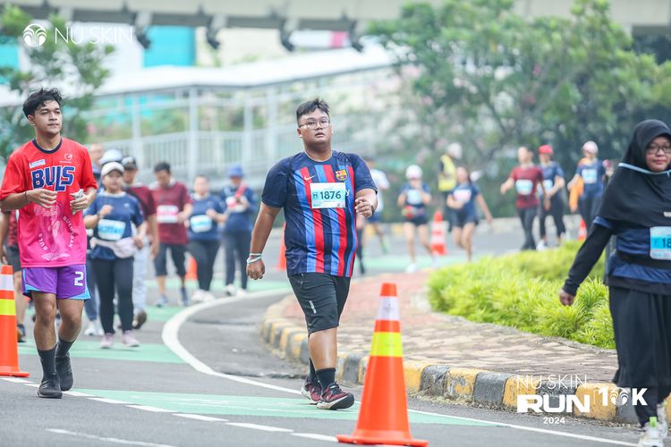 Race photo from Nu Skin Run 10K
