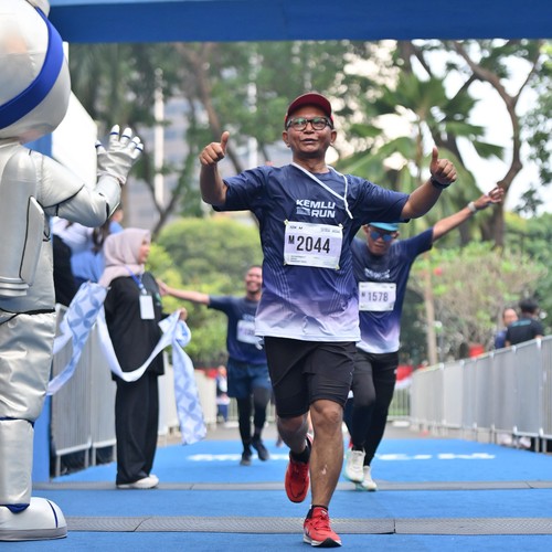 Race photo from KEMLU RUN 2026