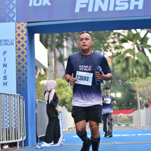 Race photo from KEMLU RUN 2026