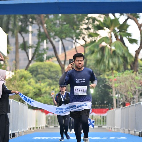 Race photo from KEMLU RUN 2026