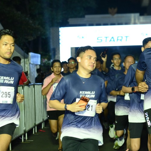 Race photo from KEMLU RUN 2026