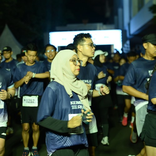 Race photo from KEMLU RUN 2026