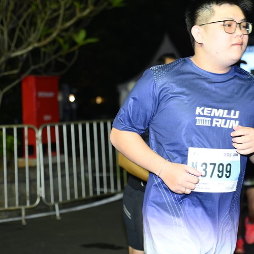 Race photo from KEMLU RUN 2026