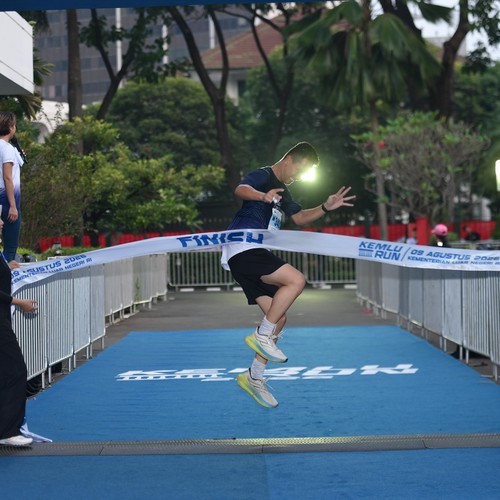 Race photo from KEMLU RUN 2026
