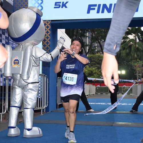 Race photo from KEMLU RUN 2026