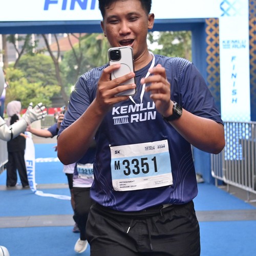 Race photo from KEMLU RUN 2026