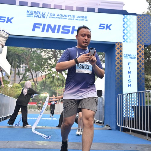 Race photo from KEMLU RUN 2026