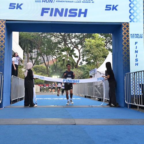Race photo from KEMLU RUN 2026