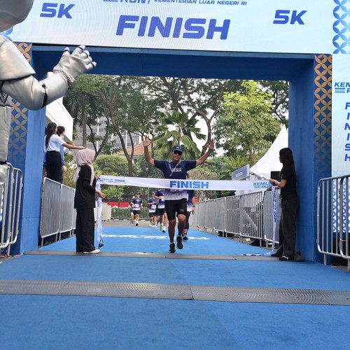 Race photo from KEMLU RUN 2026