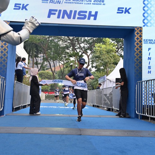 Race photo from KEMLU RUN 2026