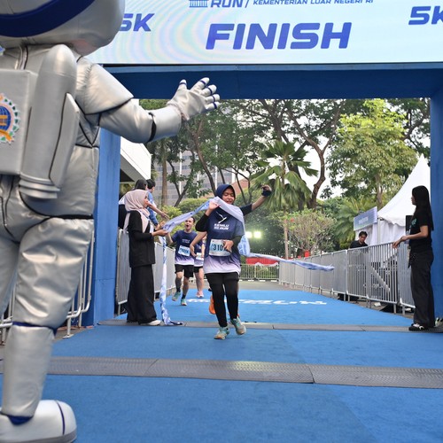 Race photo from KEMLU RUN 2026