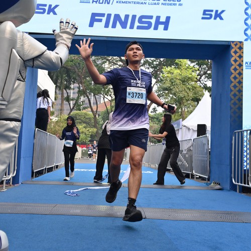 Race photo from KEMLU RUN 2026