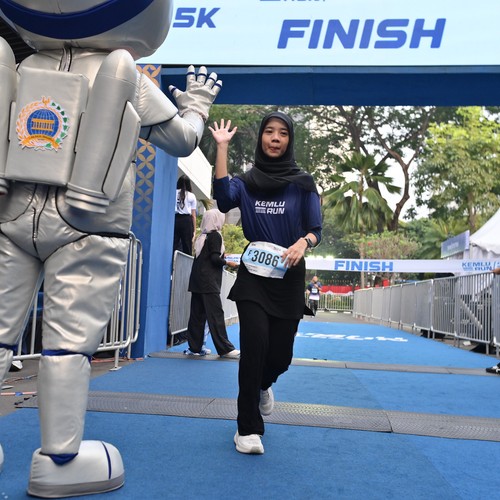 Race photo from KEMLU RUN 2026