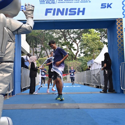 Race photo from KEMLU RUN 2026