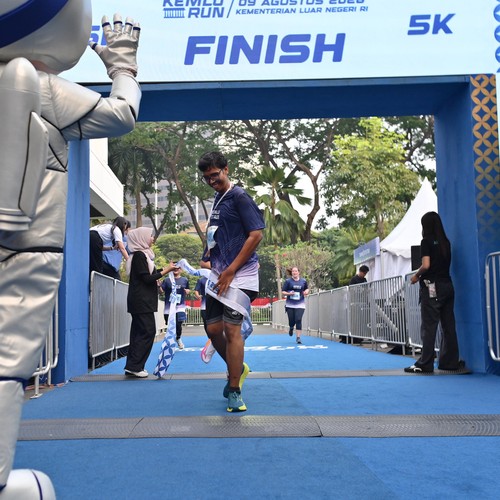Race photo from KEMLU RUN 2026