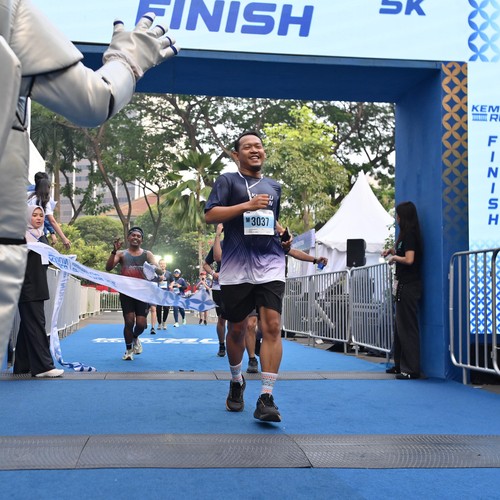 Race photo from KEMLU RUN 2026