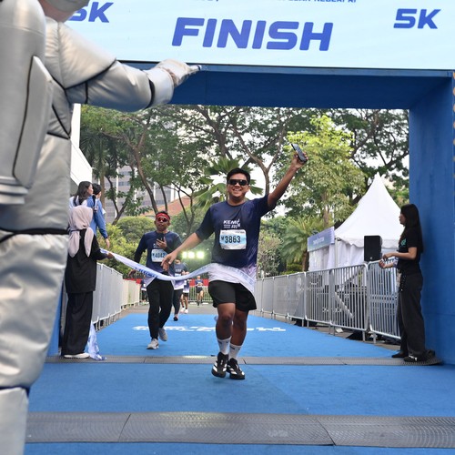 Race photo from KEMLU RUN 2026