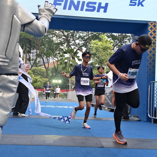 Race photo from KEMLU RUN 2026