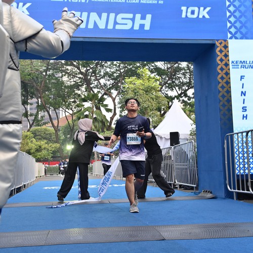 Race photo from KEMLU RUN 2026