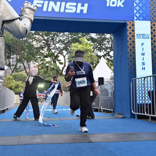 Race photo from KEMLU RUN 2026