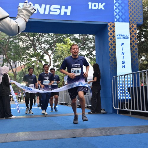 Race photo from KEMLU RUN 2026