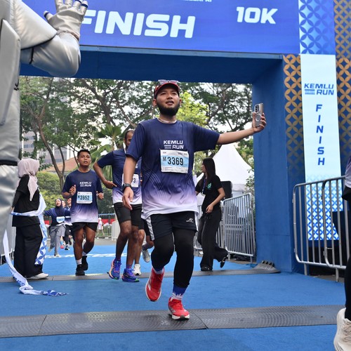 Race photo from KEMLU RUN 2026