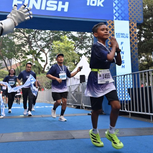Race photo from KEMLU RUN 2026