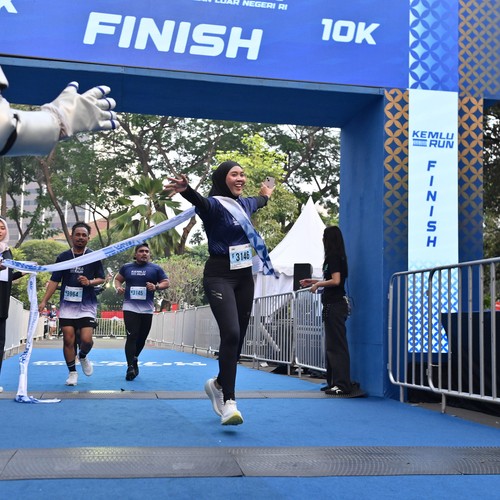 Race photo from KEMLU RUN 2026