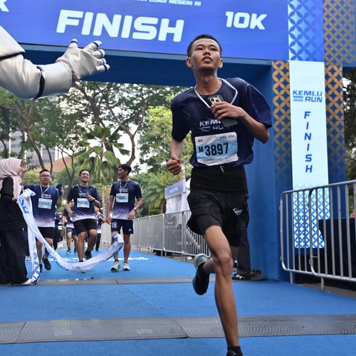 Race photo from KEMLU RUN 2026
