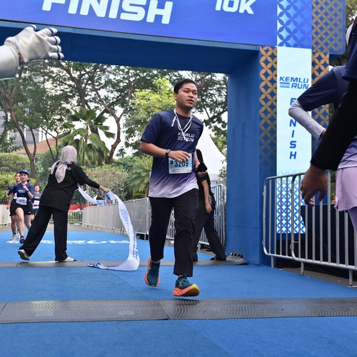 Race photo from KEMLU RUN 2026