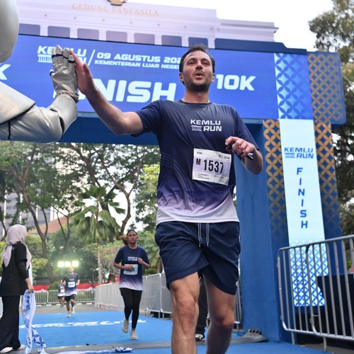 Race photo from KEMLU RUN 2026