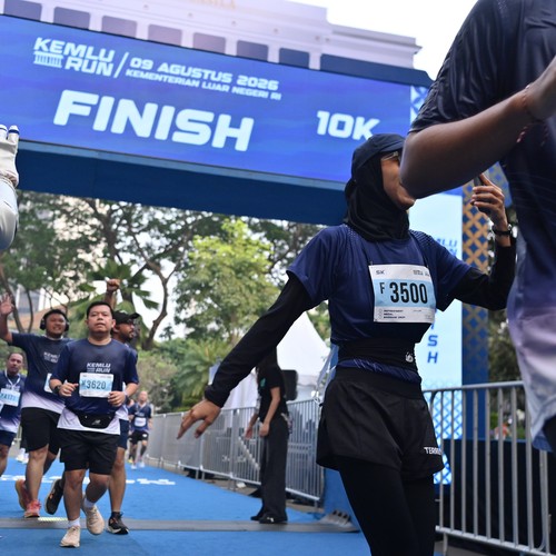 Race photo from KEMLU RUN 2026
