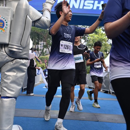 Race photo from KEMLU RUN 2026