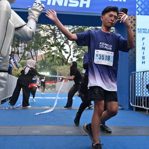 Race photo from KEMLU RUN 2026