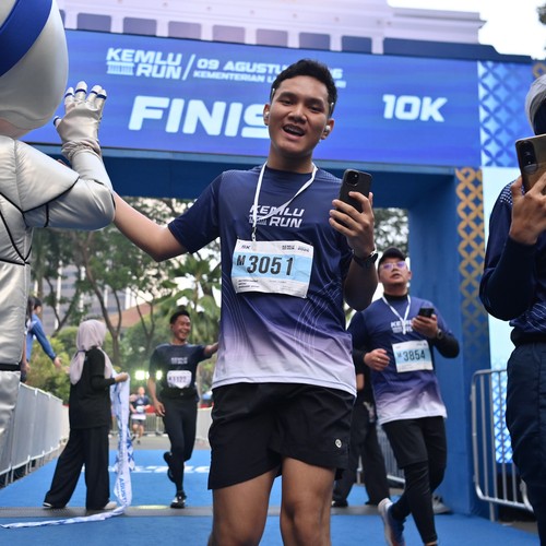 Race photo from KEMLU RUN 2026