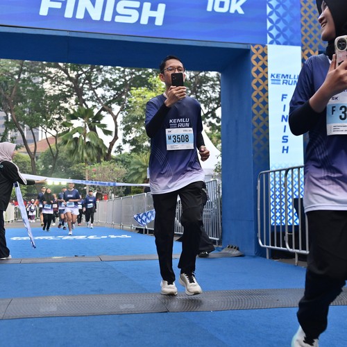 Race photo from KEMLU RUN 2026