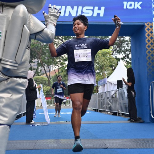Race photo from KEMLU RUN 2026