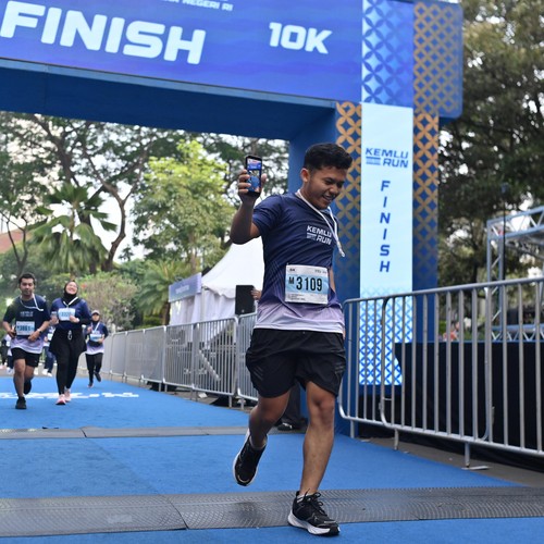 Race photo from KEMLU RUN 2026