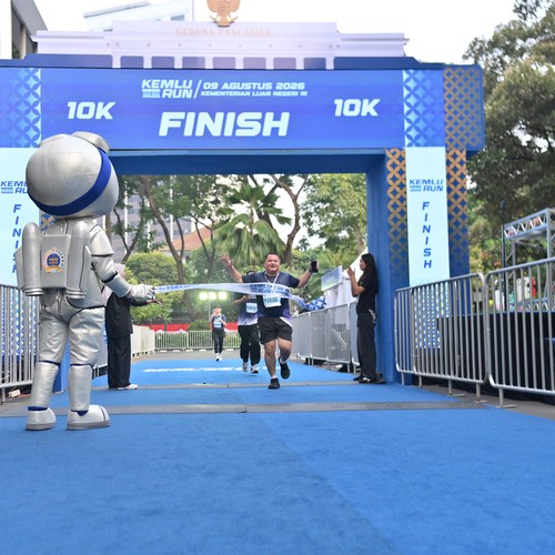 Race photo from KEMLU RUN 2026