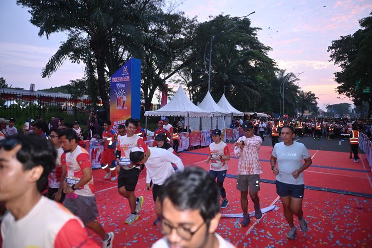 Race photo from NOTARACE 2025