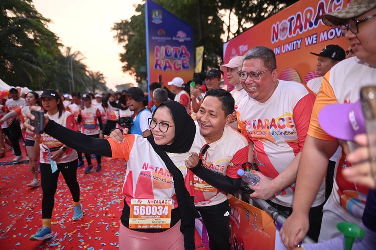Race photo from NOTARACE 2025