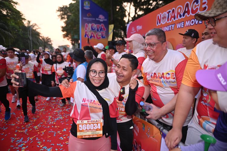 Race photo from NOTARACE 2025