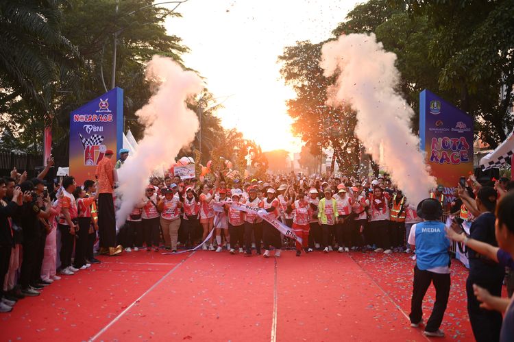 Race photo from NOTARACE 2025
