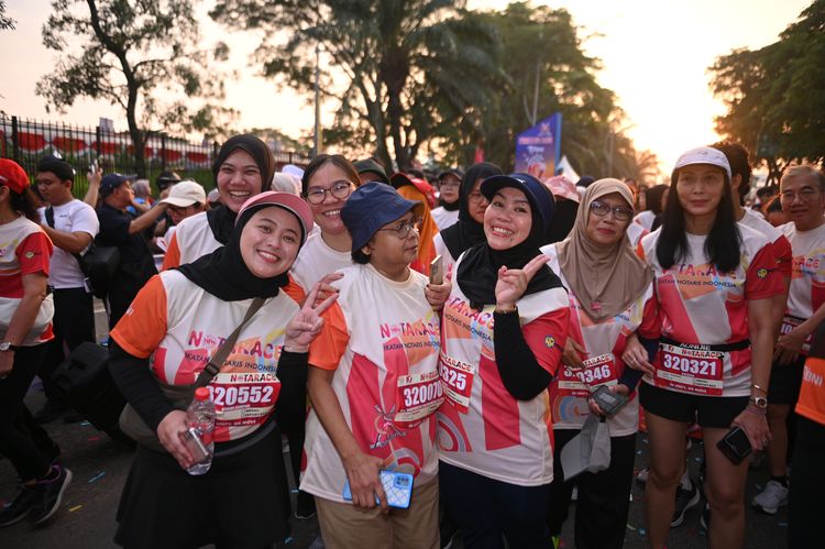 Race photo from NOTARACE 2025