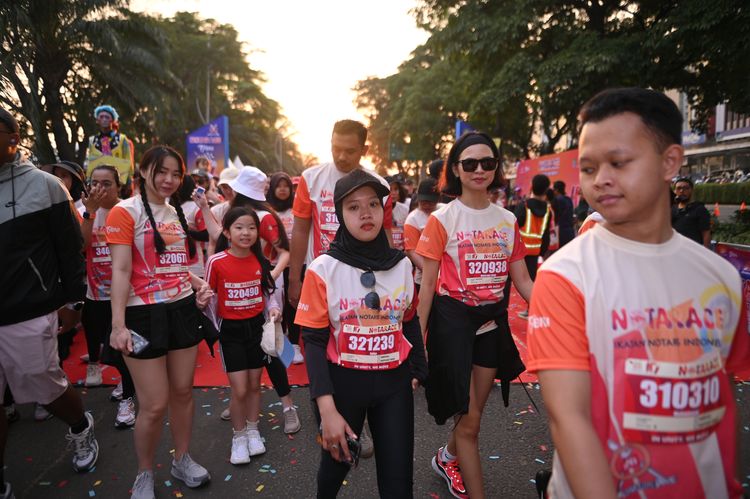 Race photo from NOTARACE 2025