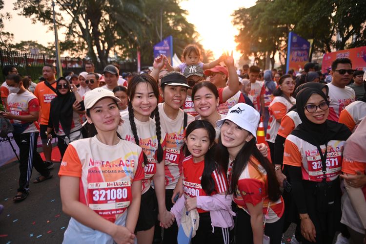 Race photo from NOTARACE 2025